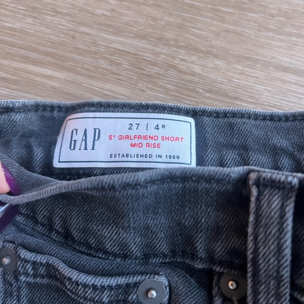 Gap Black Denim Shorts Mid Rise Size 4 - Picture 3 of 3